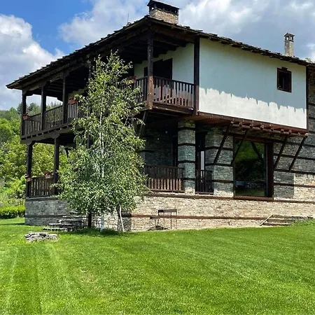 Guest Homes * Lesten